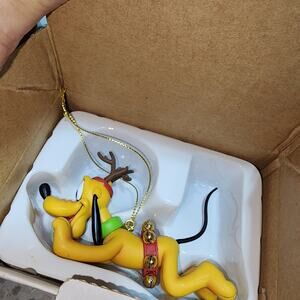 GROILER DISNEY CHRISTMAS MAGIC PLUTO ORNAMENT